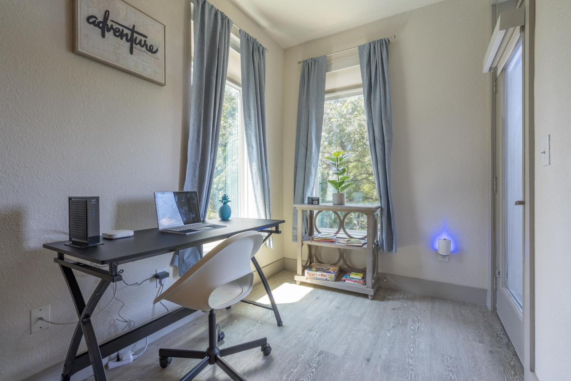 Riverwalk And Pool View With King Bed Infinity Pool Gym Free Parking * San Antonio