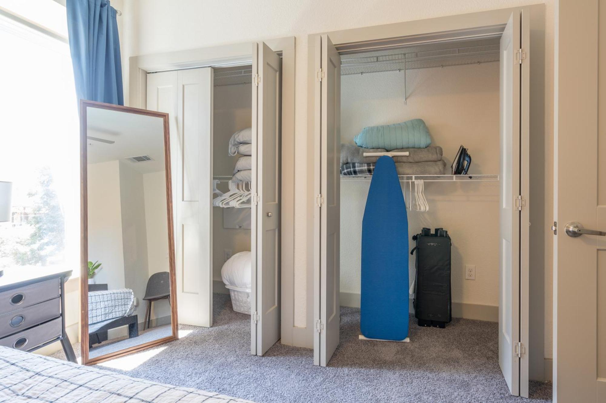 Riverwalk And Pool View With King Bed Infinity Pool Gym Free Parking San Antonio