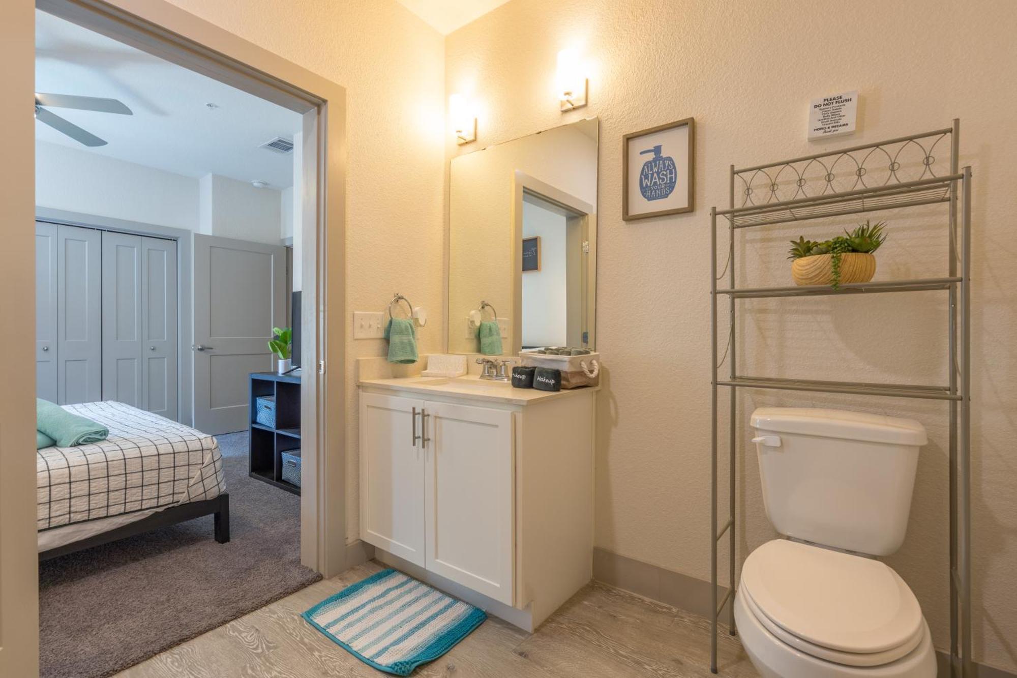 Riverwalk And Pool View With King Bed Infinity Pool Gym Free Parking Apartamento