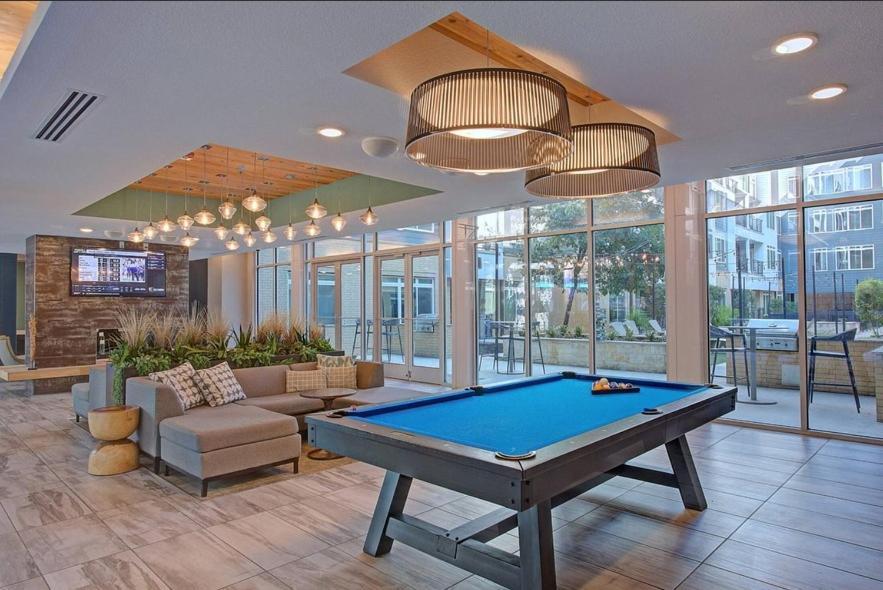 Riverwalk And Pool View With King Bed Infinity Pool Gym Free Parking *